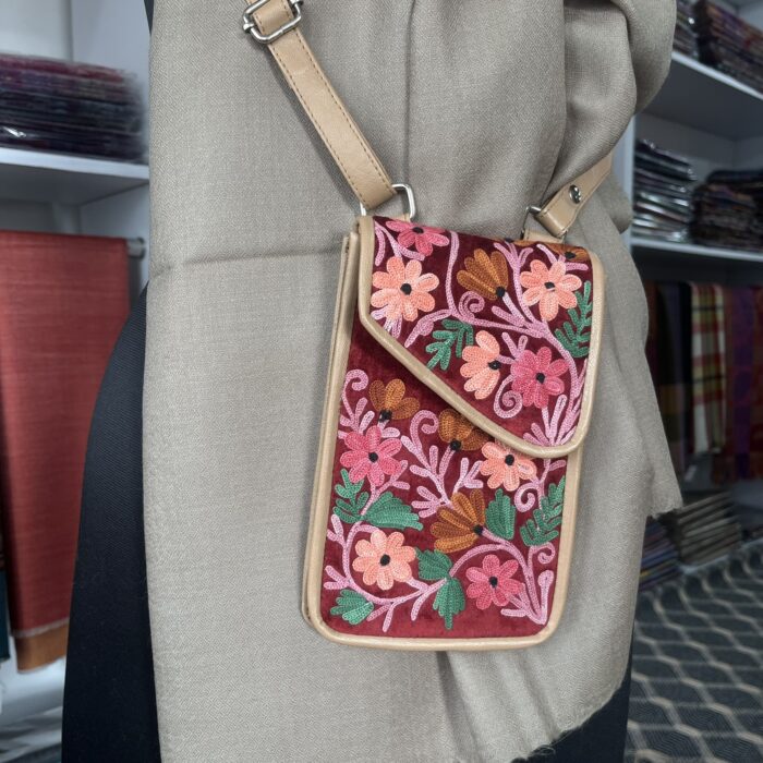 Moblie pouch 1a